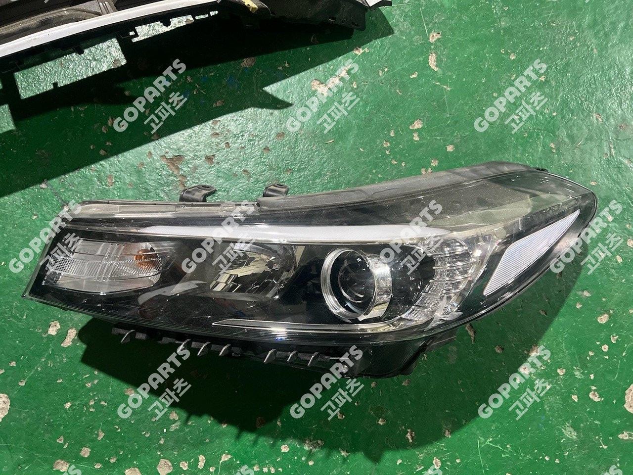 기아 더뉴 K3 1세대 후기 운전석제논헤드라이트전조등 중고