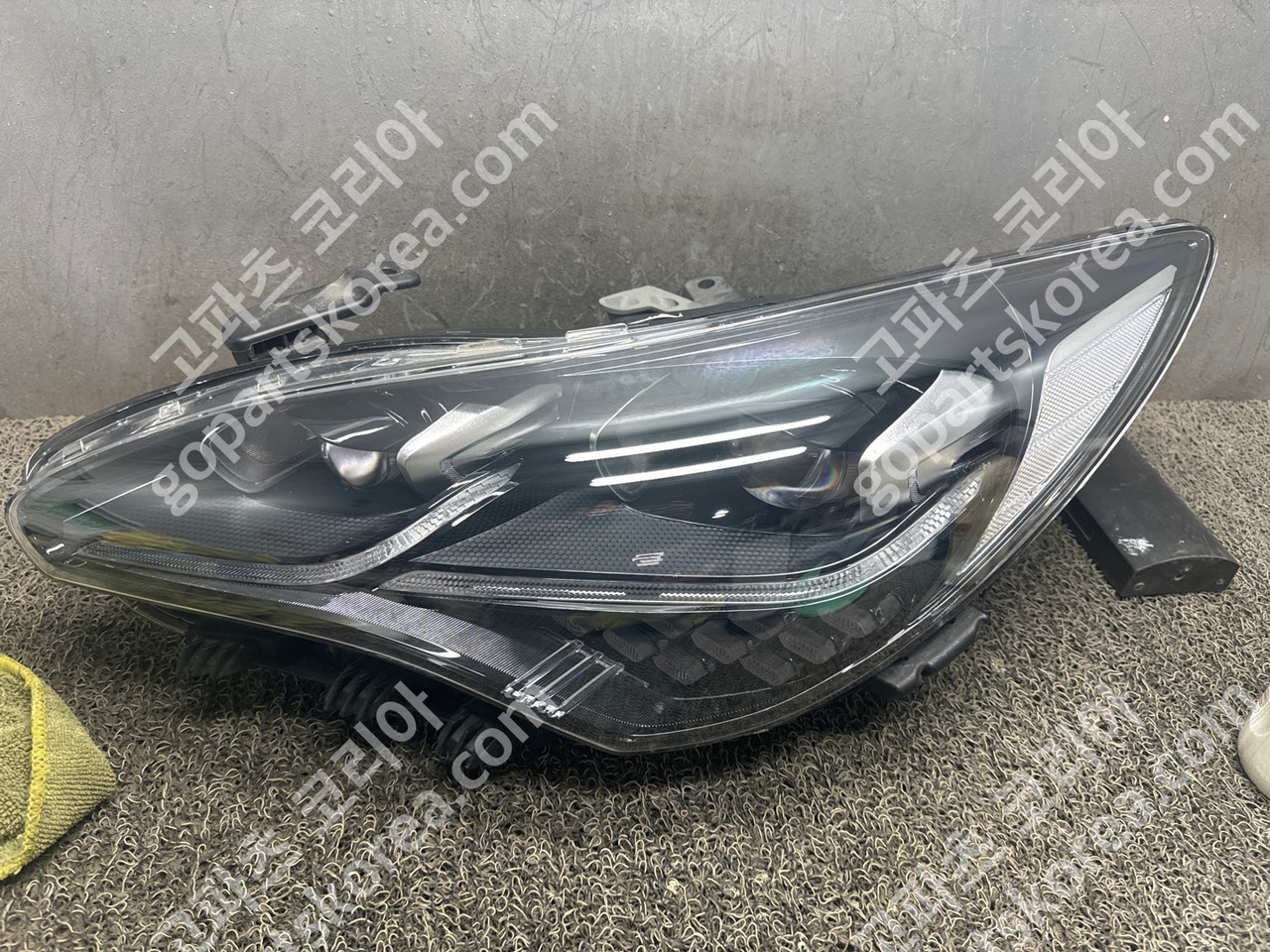 기아 스팅어 헤드라이트 운전석 풀LED타입 사진 2