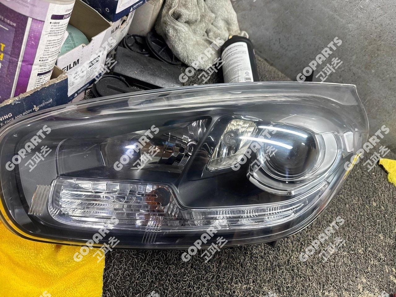기아 카렌스 3세대 전기 운전석헤드라이트전조등램프 사진 3