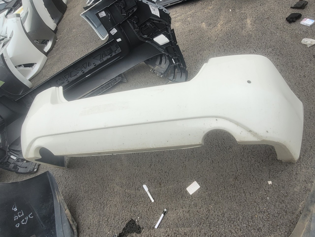 닛산 알티마 앞범퍼 센서홀O 모양 사진 2