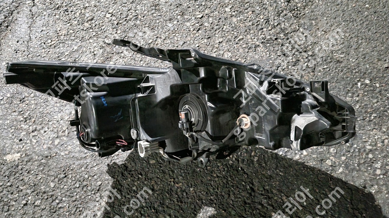 닛산 알티마 헤드라이트 운전석 사진 3