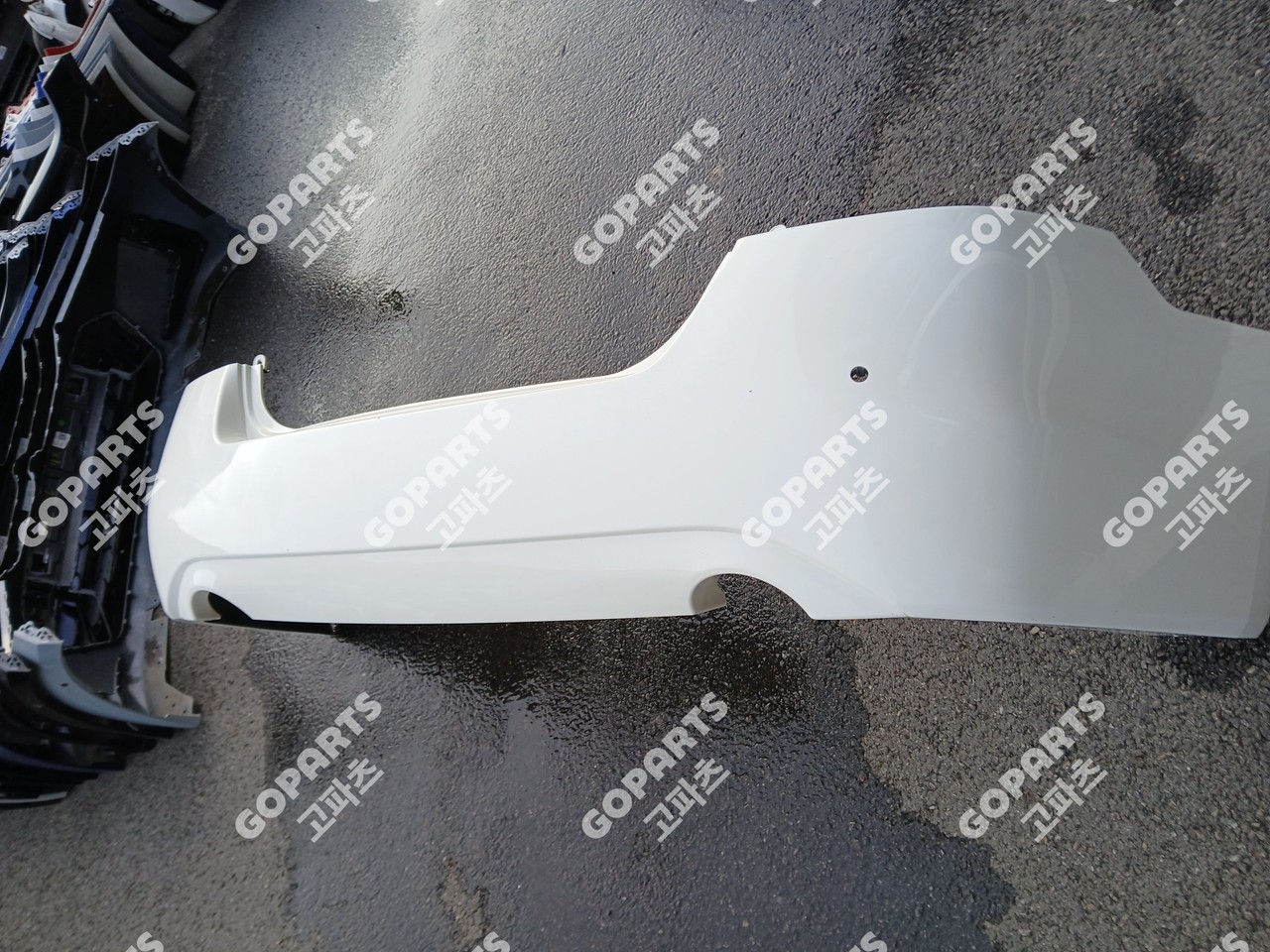 닛산 알티마 5세대 뒷범퍼 후피 센서홀O모양 사진 2