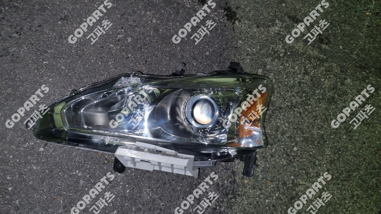 닛산 알티마 5세대 전기 운전석헤드라이트전조등램프 중고