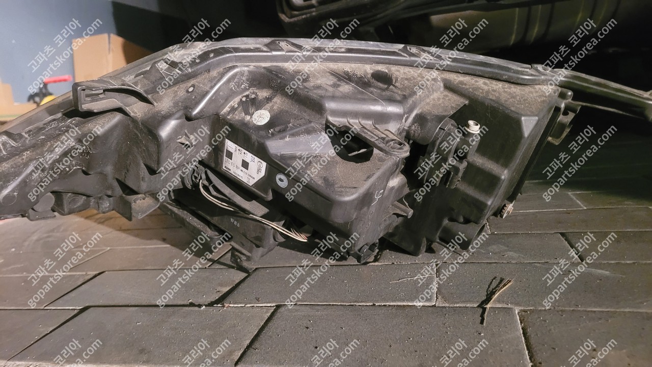 닛산 캐시카이 2세대 전기 헤드라이트 조수석 사진 2