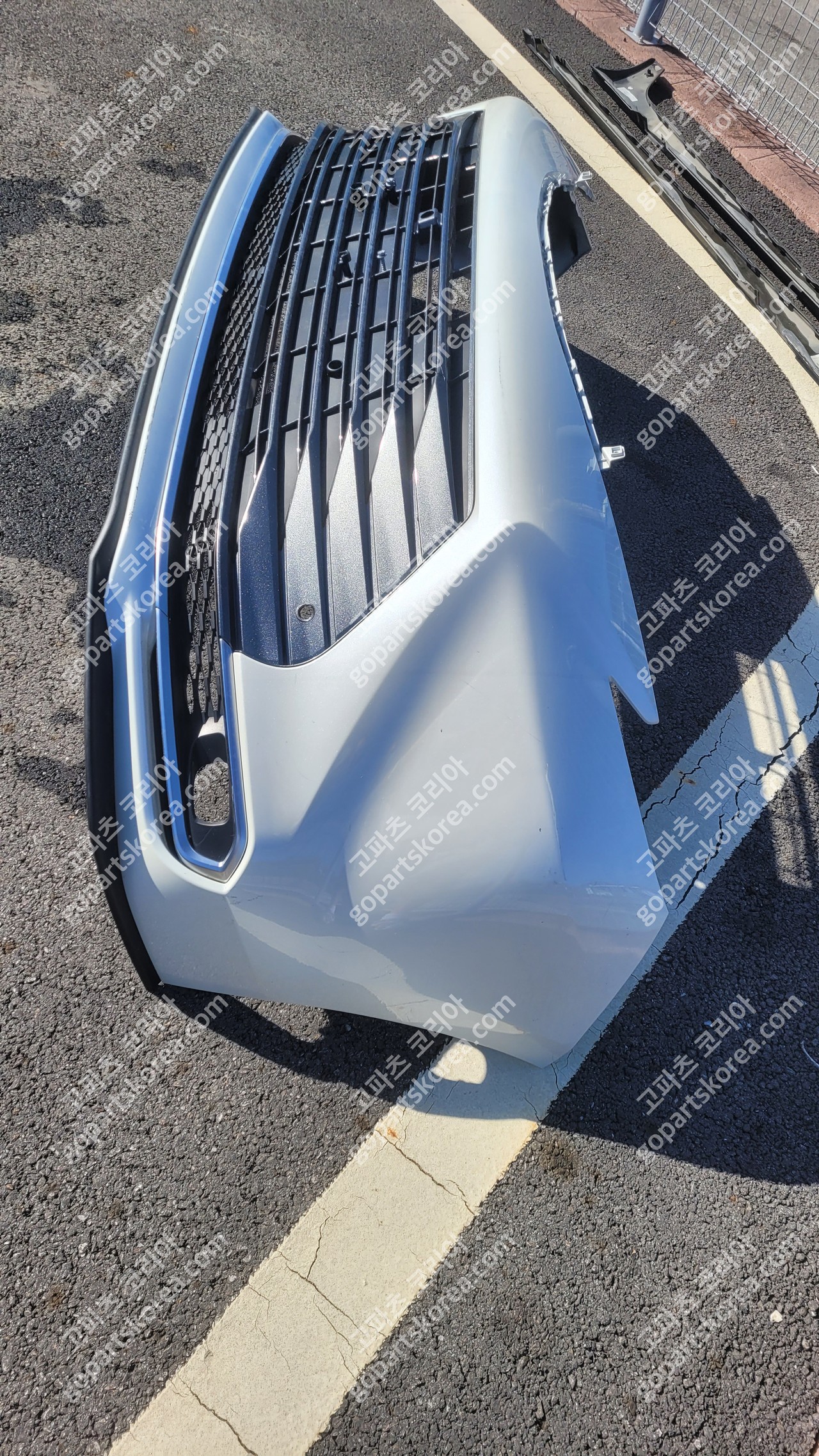 토요타 시에나 앞범퍼 사진 2