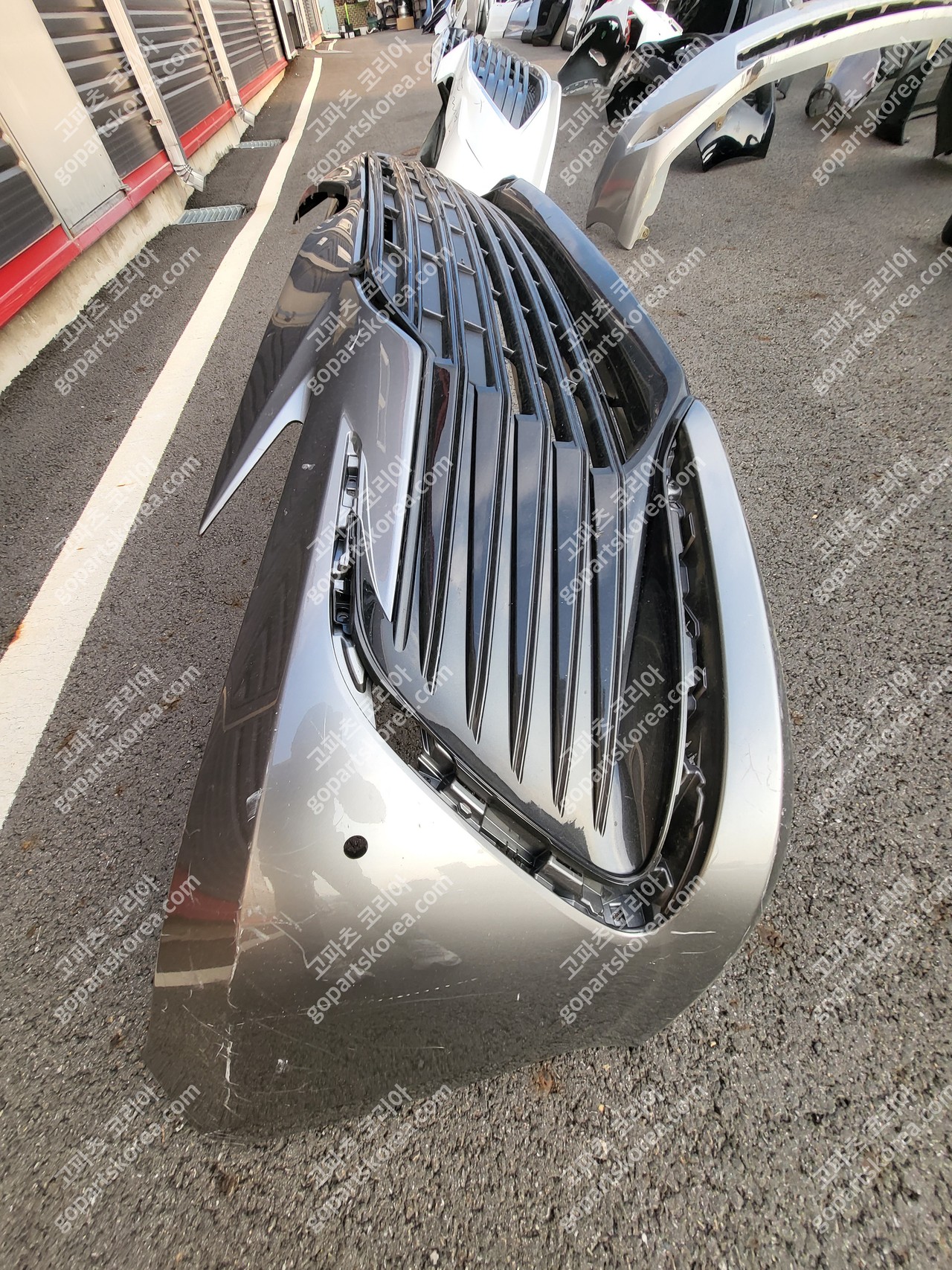 토요타 캠리 앞범퍼 사진 2