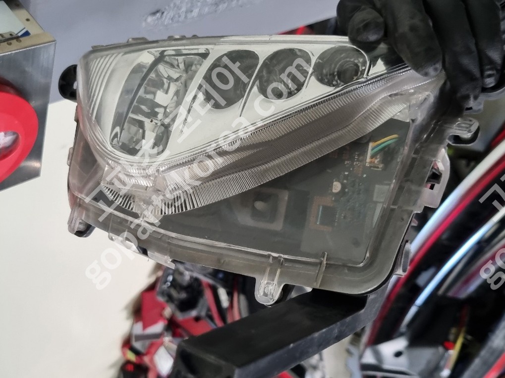 도요타 프리우스 안개등 운전석 중고