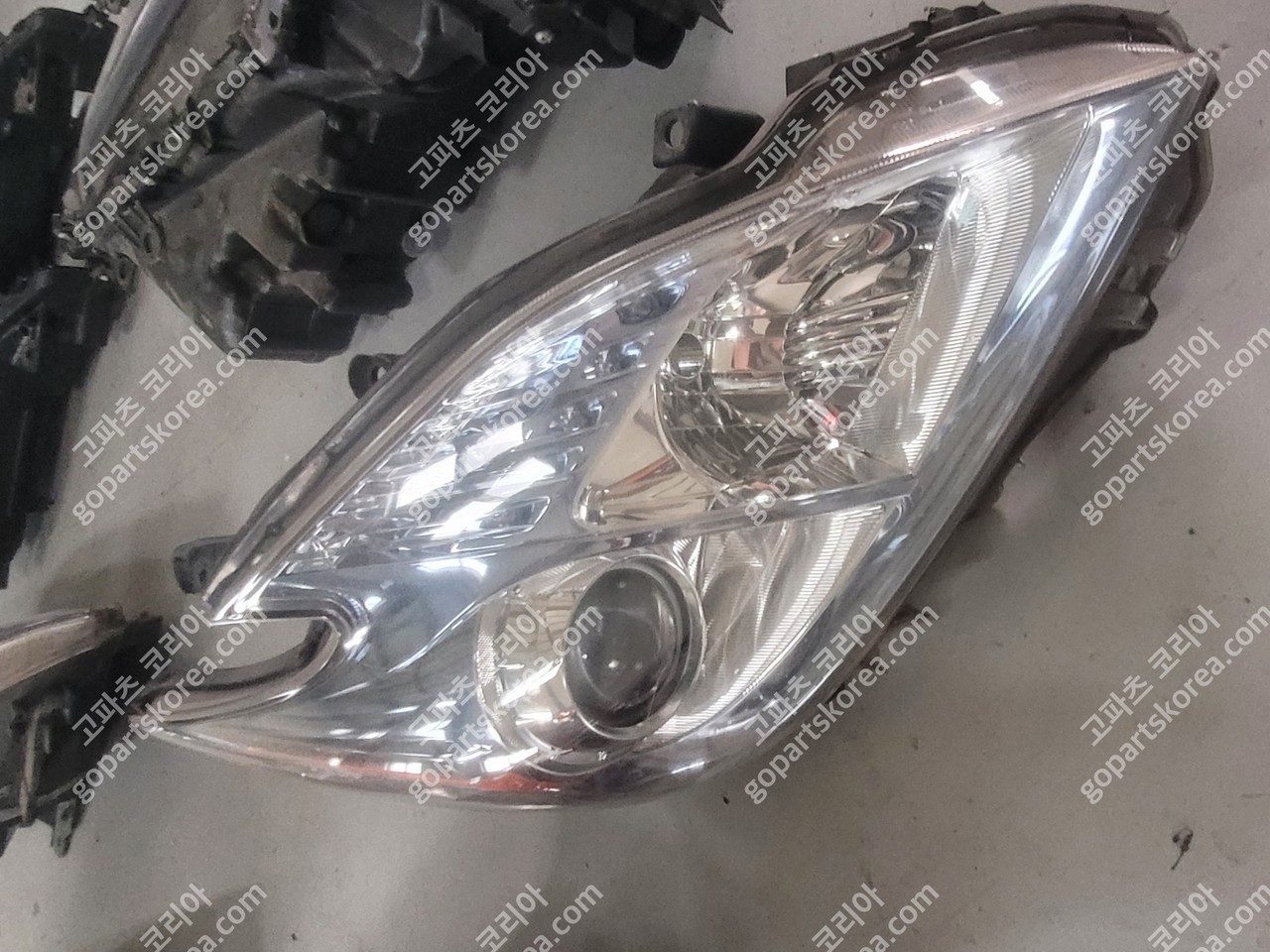 토요타 프리우스 헤드라이트 조수석 하이브리드타입 사진 2