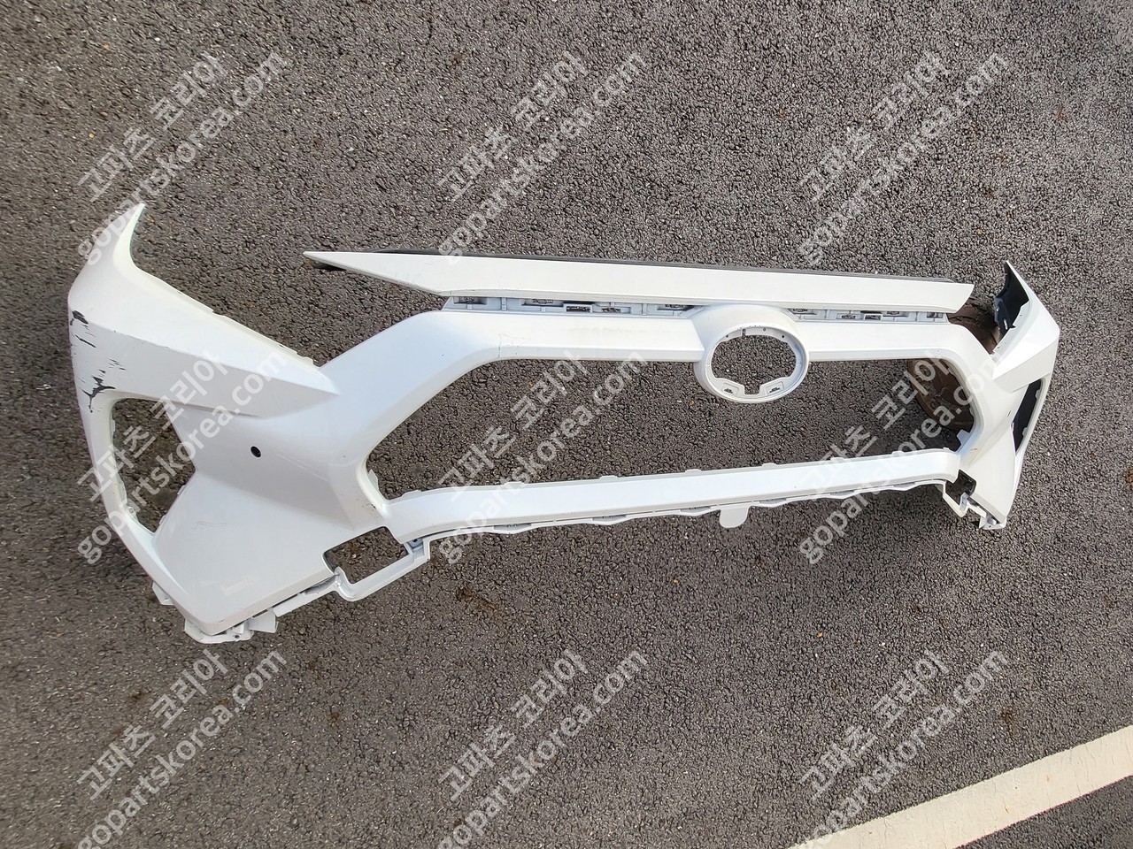 토요타 RAV 5세대 앞범퍼 사진 3