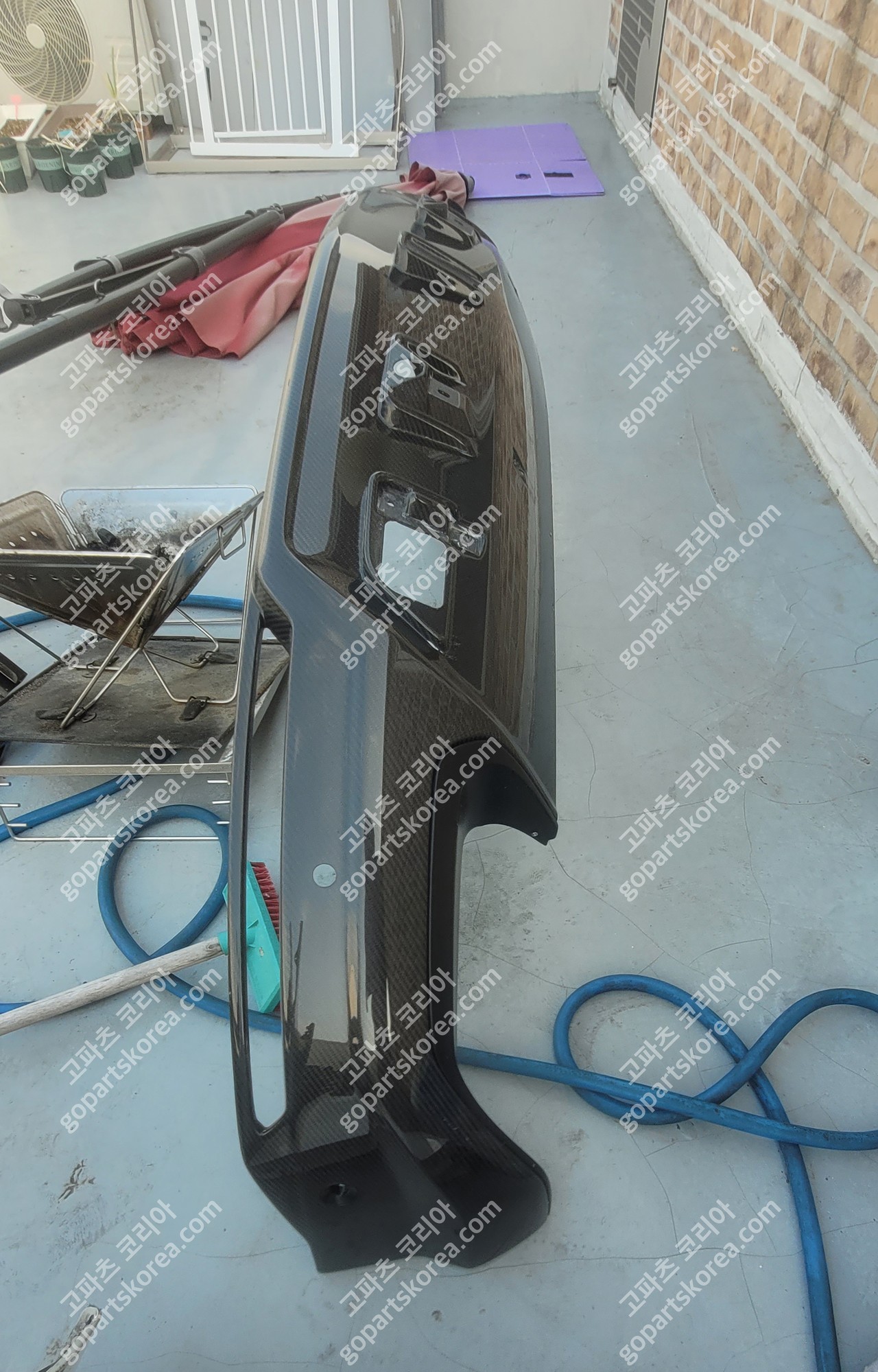 람보르기니 우루스 전기 뒷범퍼 뒤하단 디퓨저, 카본 사진 2