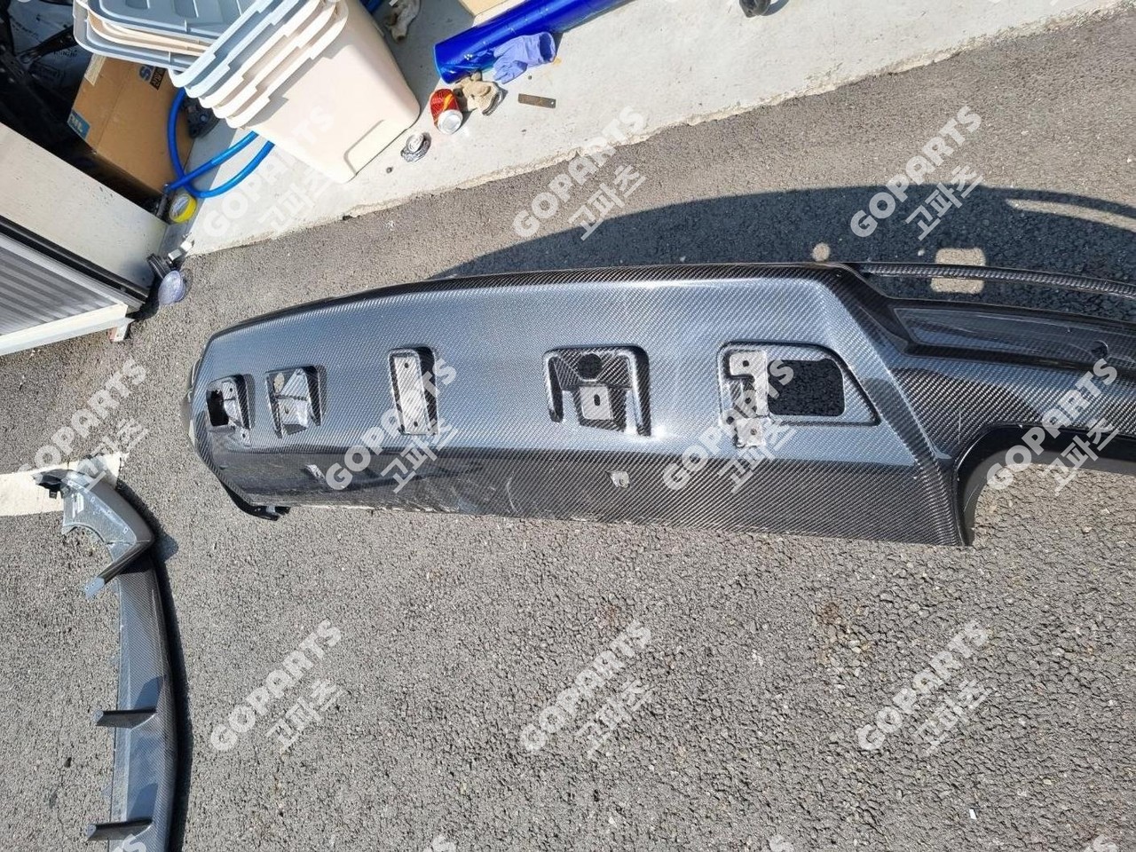 람보르기니 우루스 1세대 전기 뒷범퍼 리어밤바 하단 스포일러 디퓨저 카본타입 사진 2