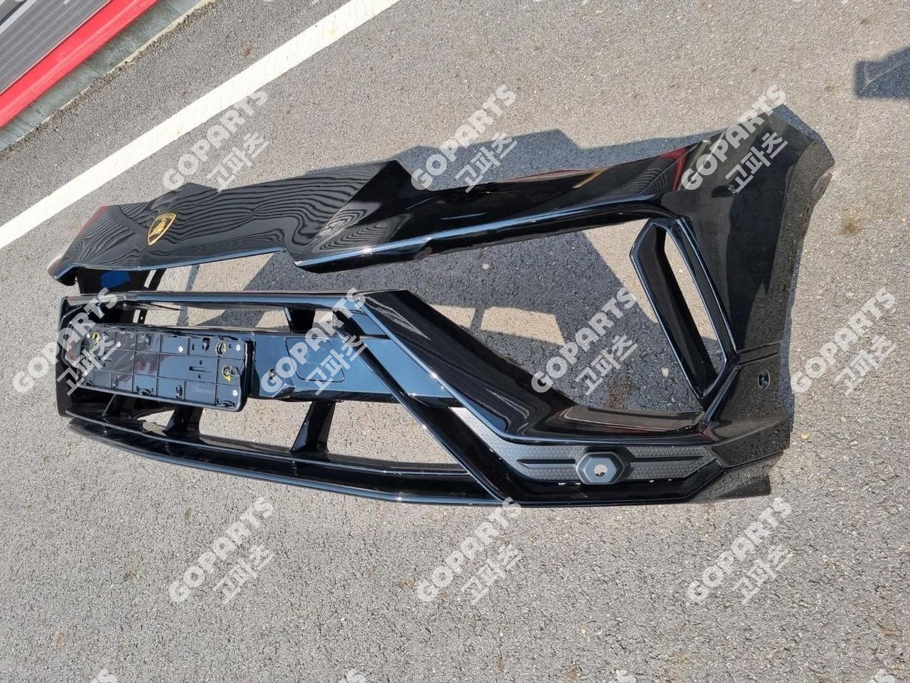 람보르기니 우루스S 1세대 후기 앞범퍼 전피 일반타입 하단디퓨저스포일러하단범퍼 중고