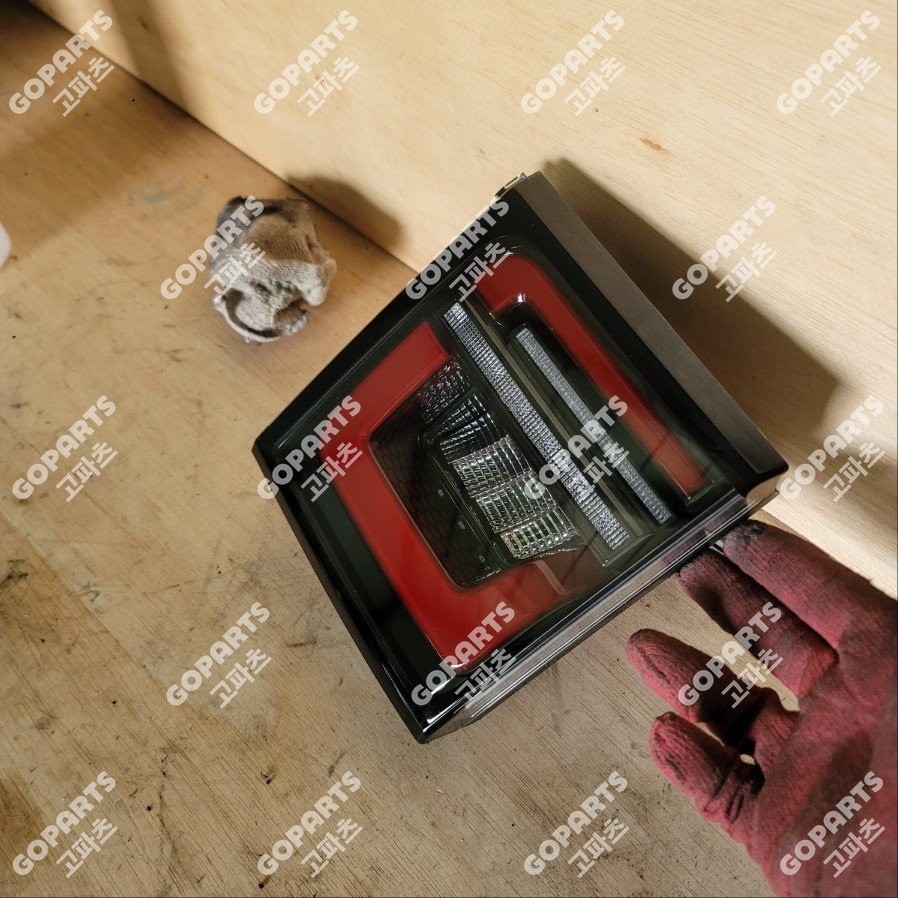 랜드로버 디스커버리 스포츠 L550 후기 1세대 조수석트렁크후미등테일램프데루등 중고