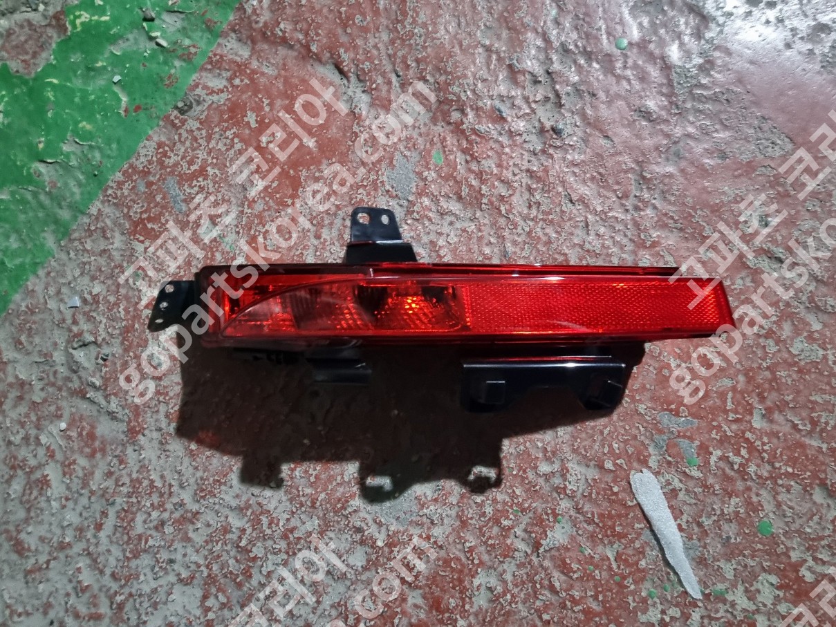 랜드로버 디스커버리스포츠 리플렉터 운전석 사진 3