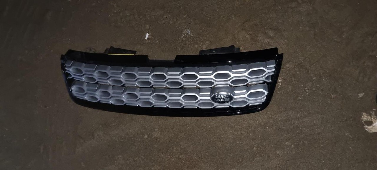 랜드로버 디스커버리스포츠 1세대 L550 후기 라디에터그릴 전면그릴 사진 2