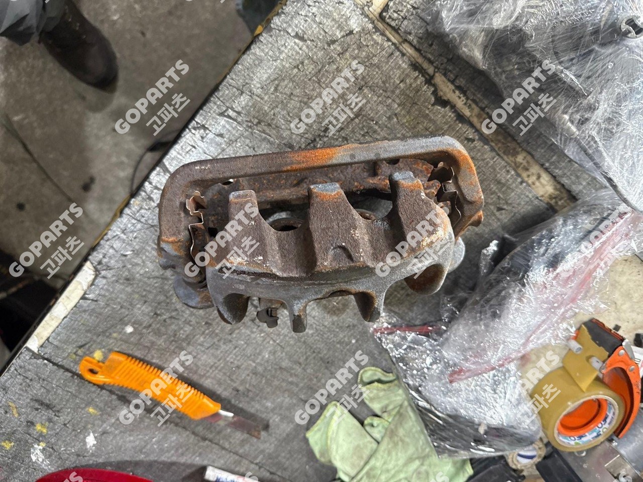 랜드로버 디스커버리3 L319 조수석앞전면프론트캘리퍼브레이크켈리퍼 중고