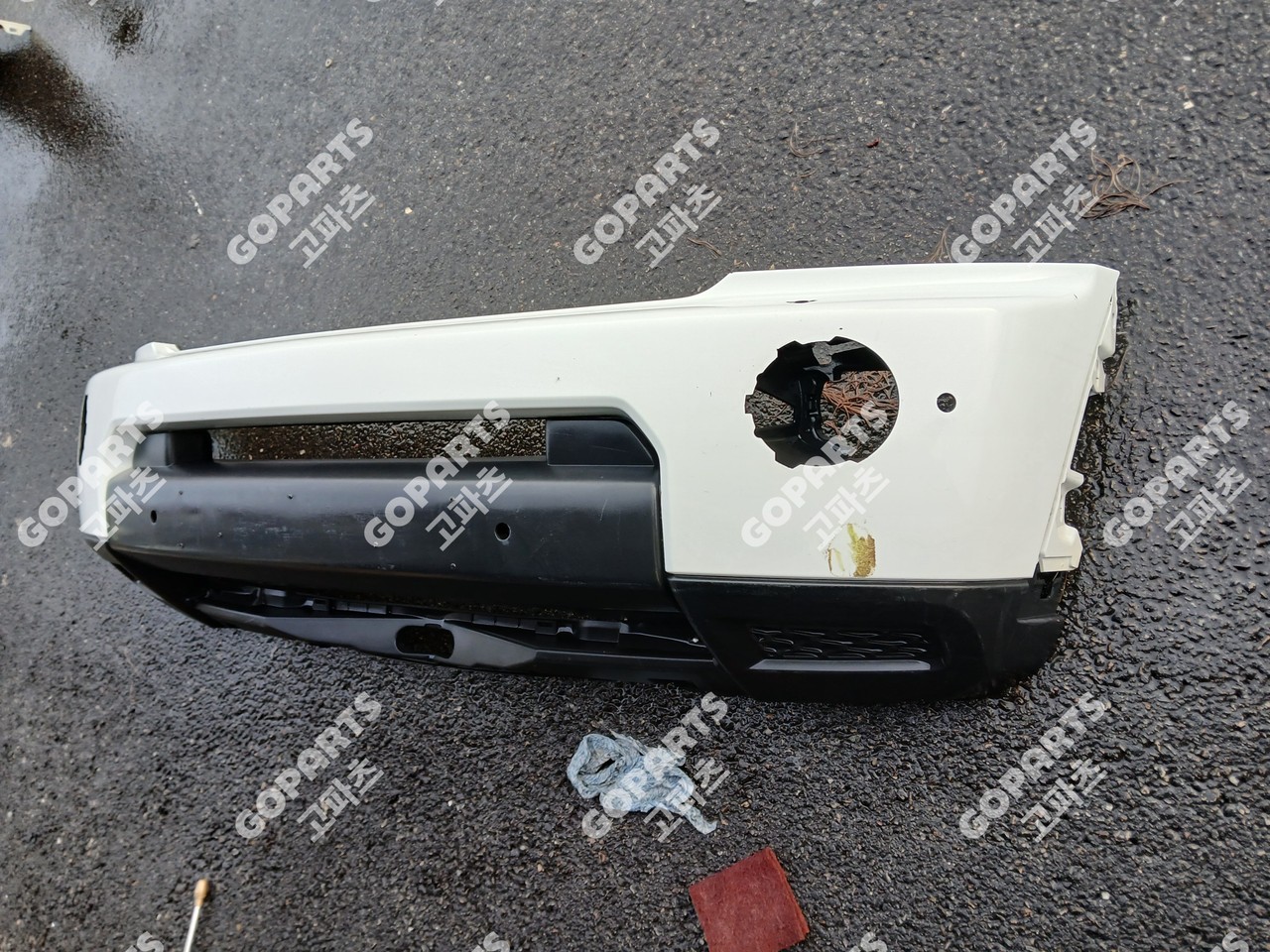 랜드로버 디스커버리4 전기 앞범퍼 전피 물노즐타입 중고