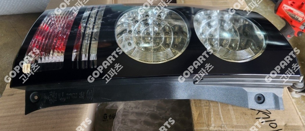 랜드로버 디스커버리4 L319 후기 운전석후미등테일램프데루등 사진 3