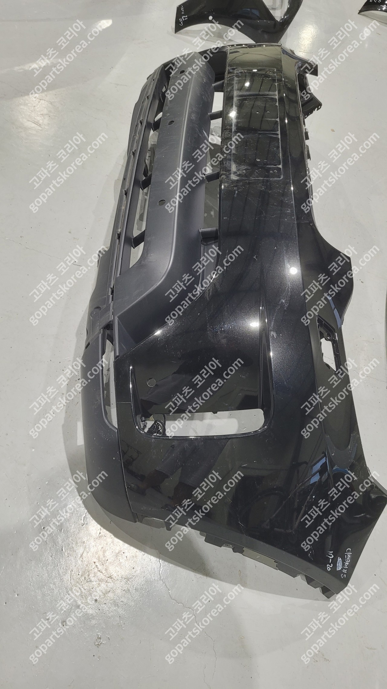 랜드로버 디스커버리5 전기 앞범퍼 5구타입 센서4구 카메라 타입 1구 사진 3