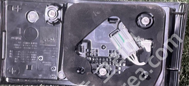 랜드로버 디스커버리5 테일램프 운전석 트렁크등 중고