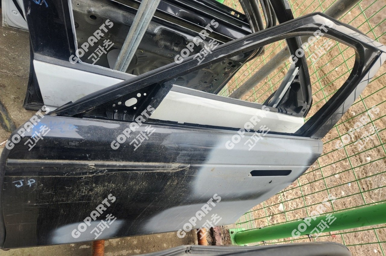 랜드로버 레인지로버 벨라 1세대 L560 운전석전도어앞도어프론트문짝 사진 2