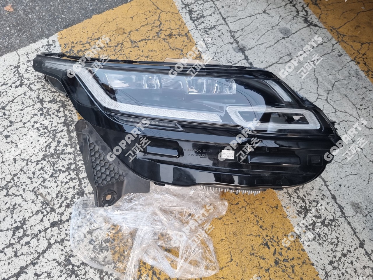 랜드로버 레인지로버 벨라 L560 조수석헤드라이트전조등램프 중고