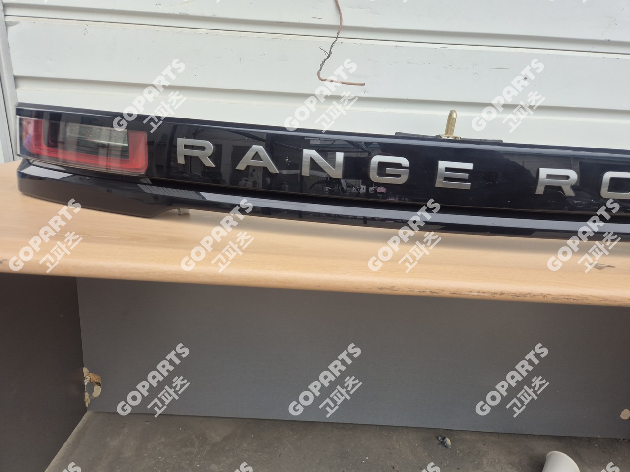 랜드로버 레인지로버 벨라1세대 L560 전기 트렁크등 빽도어테일라이트 후미등 사진 2