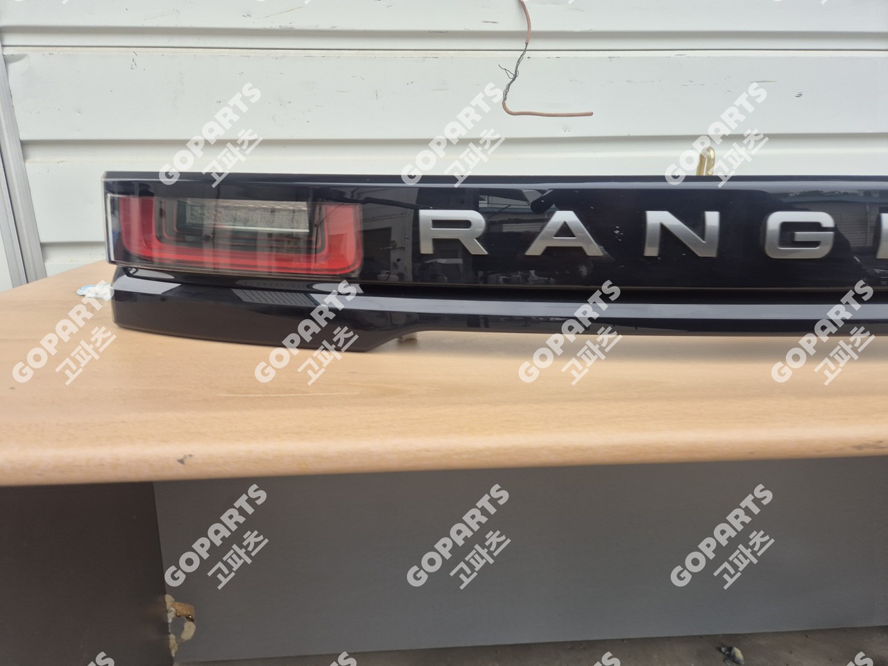 랜드로버 레인지로버 벨라1세대 L560 전기 트렁크등 빽도어테일라이트 후미등 사진 3