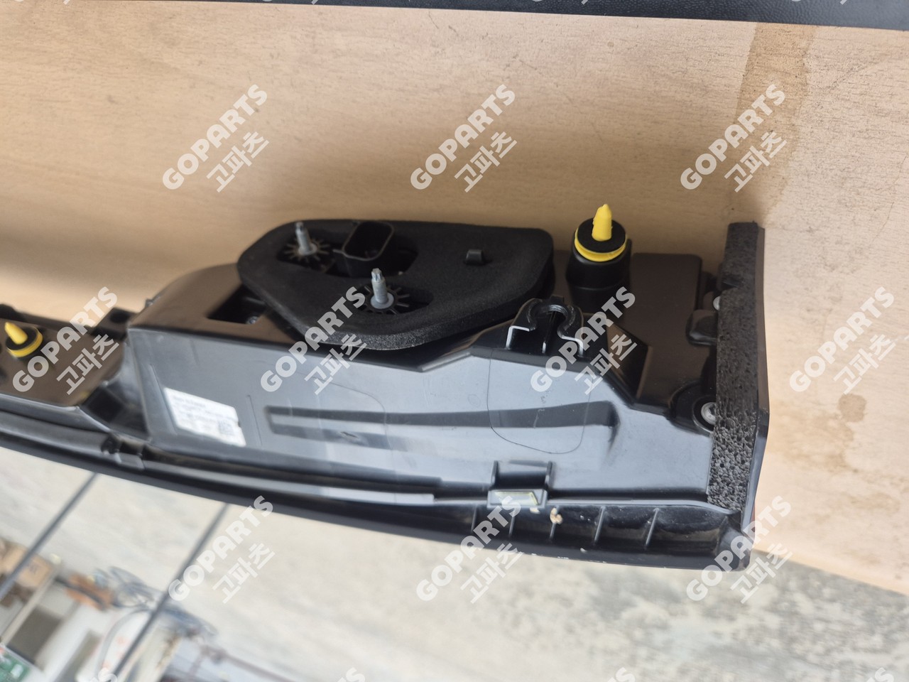 랜드로버 레인지로버 벨라1세대 L560 전기 트렁크등 빽도어테일라이트 후미등 사진 4