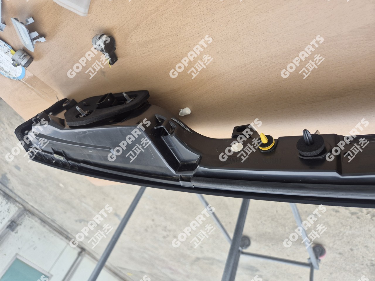 랜드로버 레인지로버 벨라1세대 L560 전기 트렁크등 빽도어테일라이트 후미등 사진 5