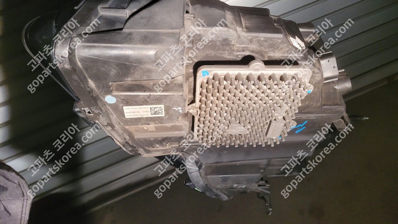 랜드로버 레인지로버 보그 L405 후기 헤드라이트 조수석 FULL LED 사진 2