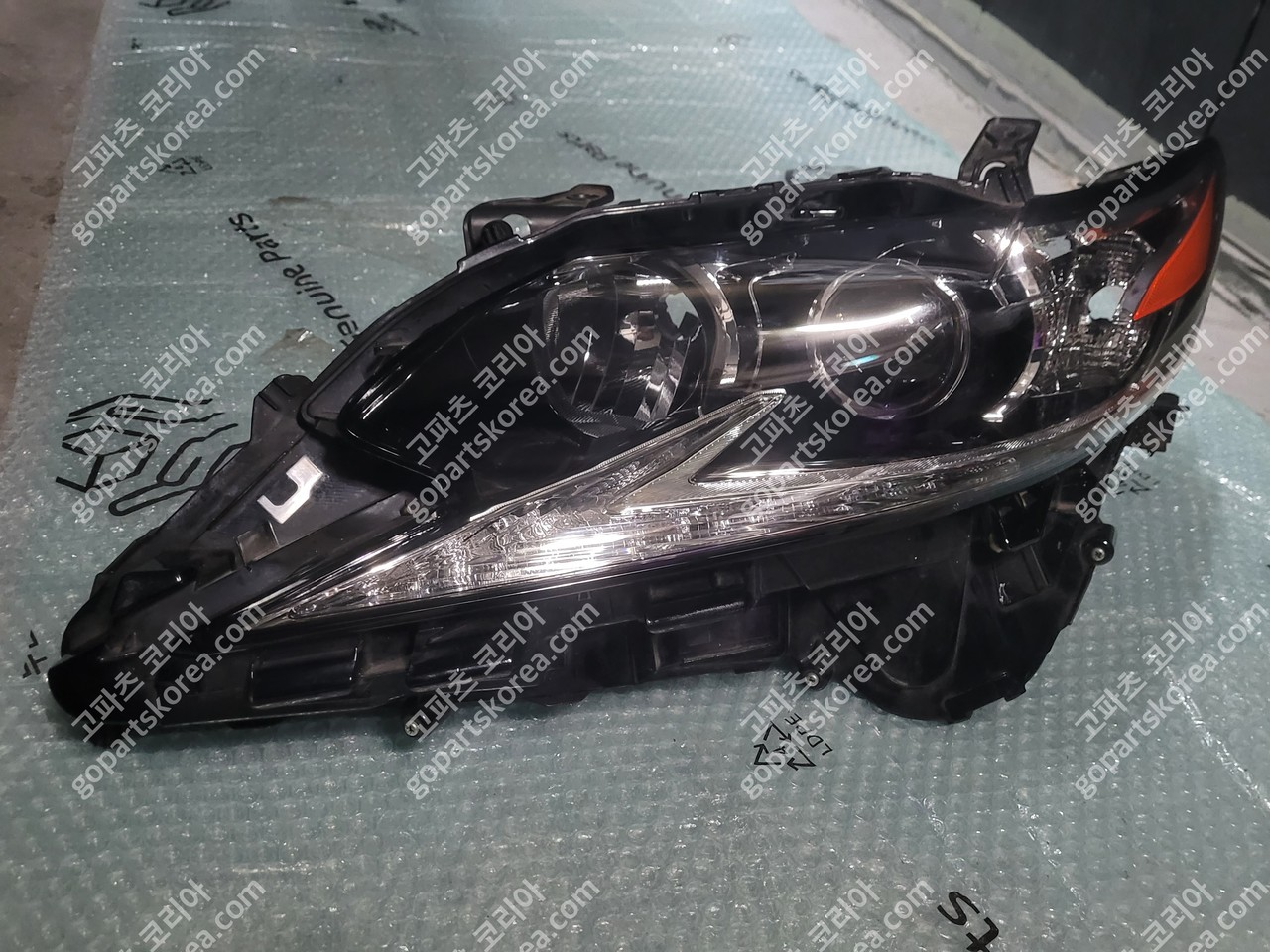 렉서스 렉서스ES 헤드라이트 운전석 렌즈1개짜리O 렌즈2개짜리X 사진 3