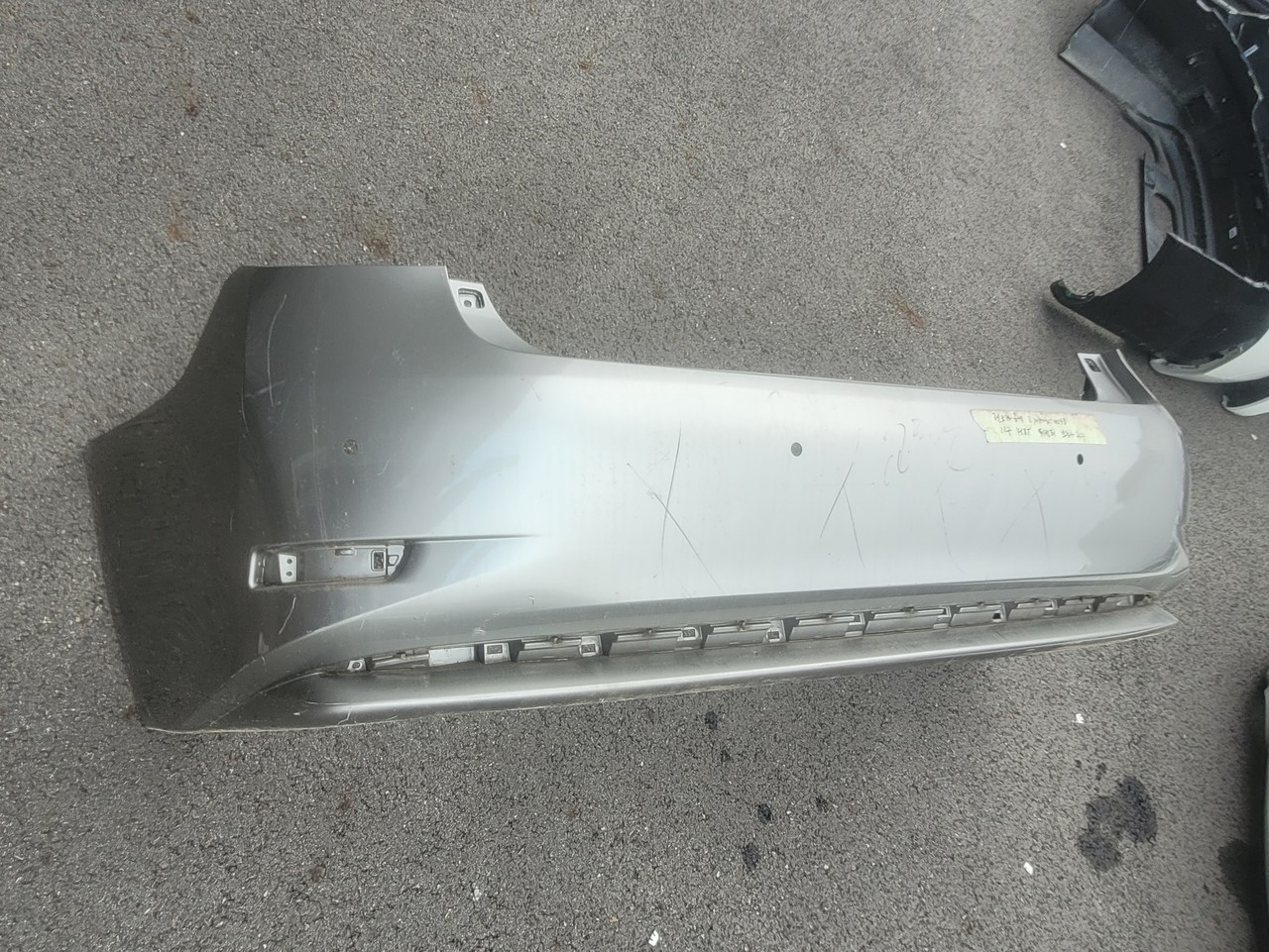 렉서스 ES 뒷범퍼 사진 2