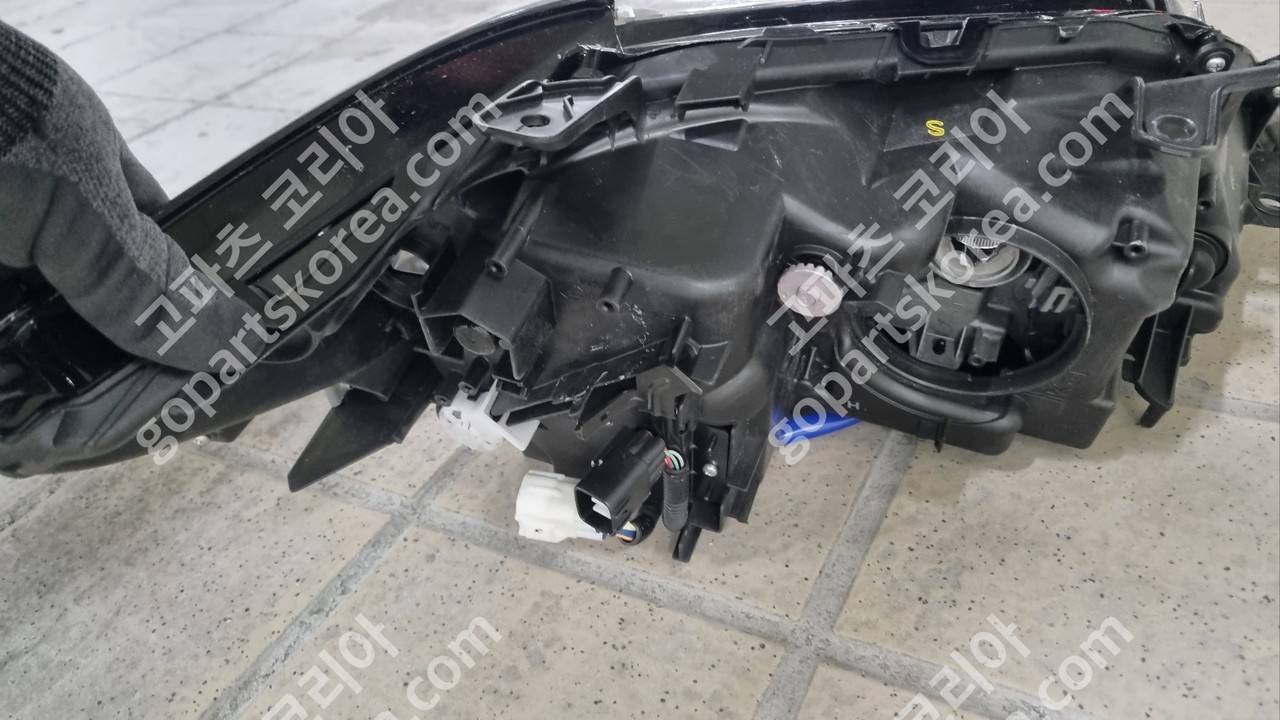 렉서스 ES 헤드라이트 운전석 렌즈1개짜리 중고