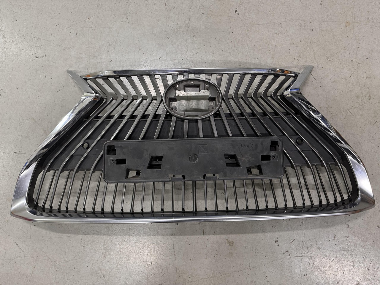 렉서스 ES 6세대 라디에터그릴 라지에이터그릴전면그릴 중고