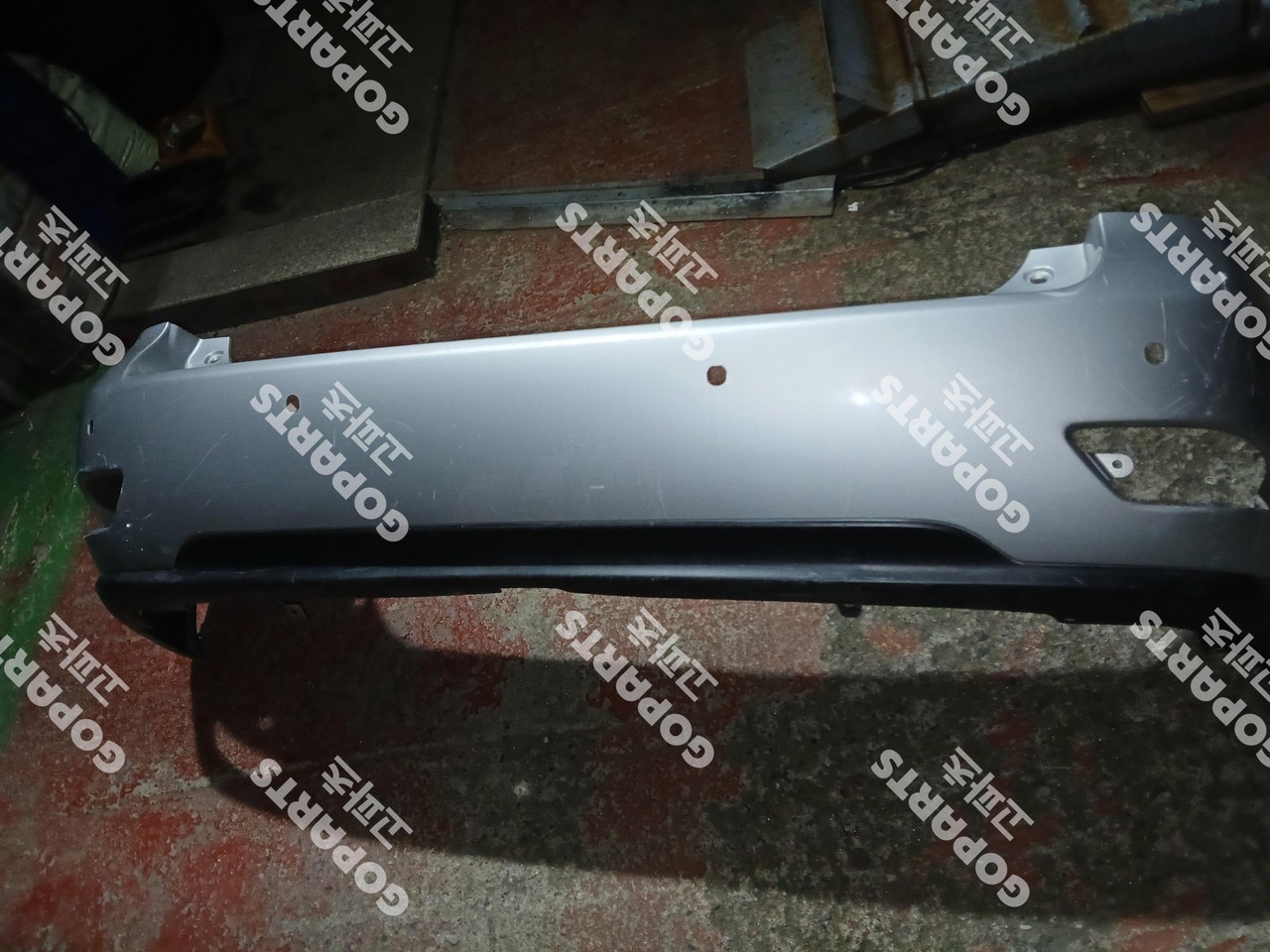 렉서스 RX 3세대 후기형 뒷범퍼 사진 3