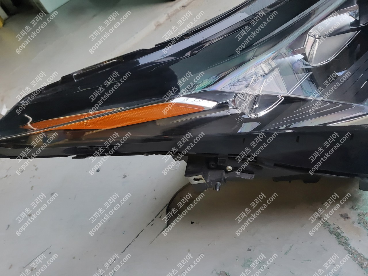 렉서스 RX350 AL10 3세대 후기 헤드라이트 조수석 사진 4