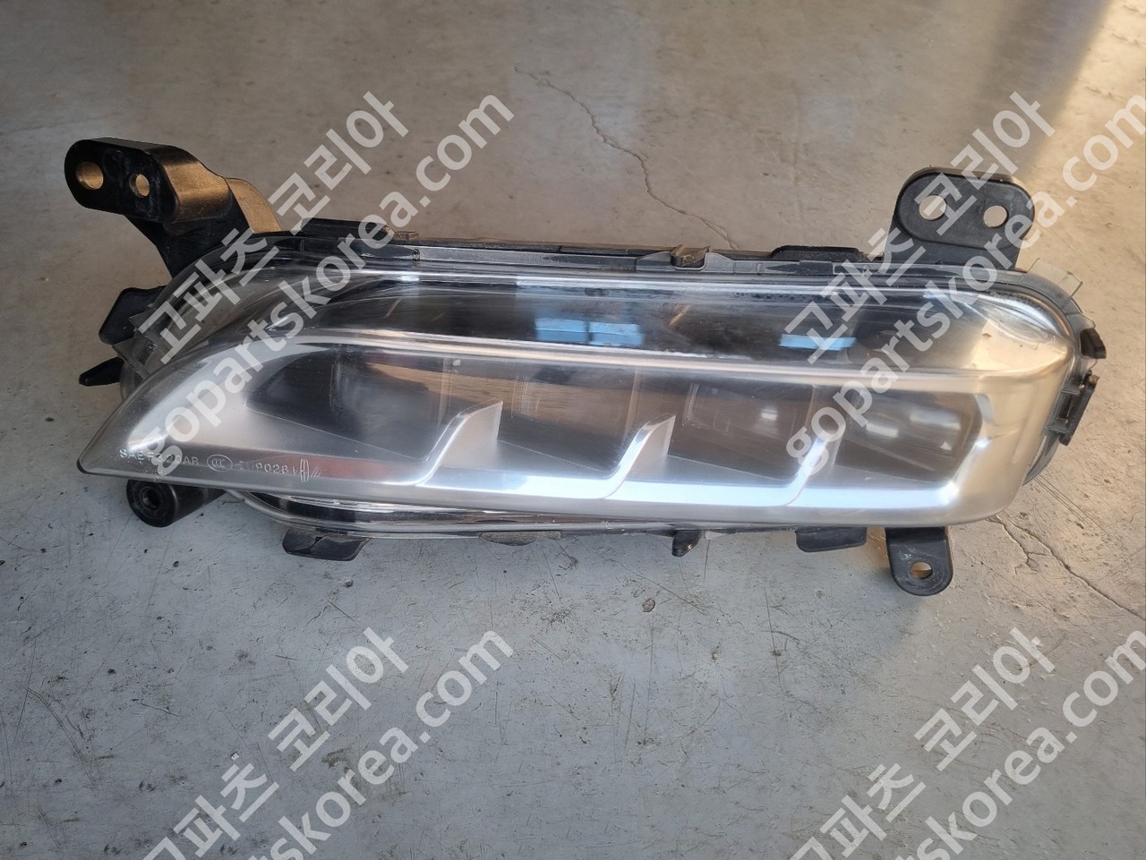 링컨 에비게이터 안개등 운전석 사진 2