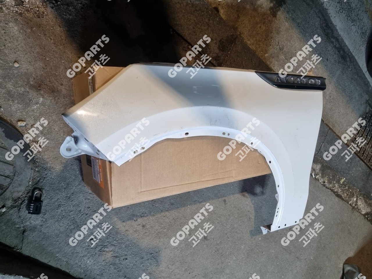 링컨 에비에이터 2세대 U611 운전석전휀더앞휀더프론트펜더 중고