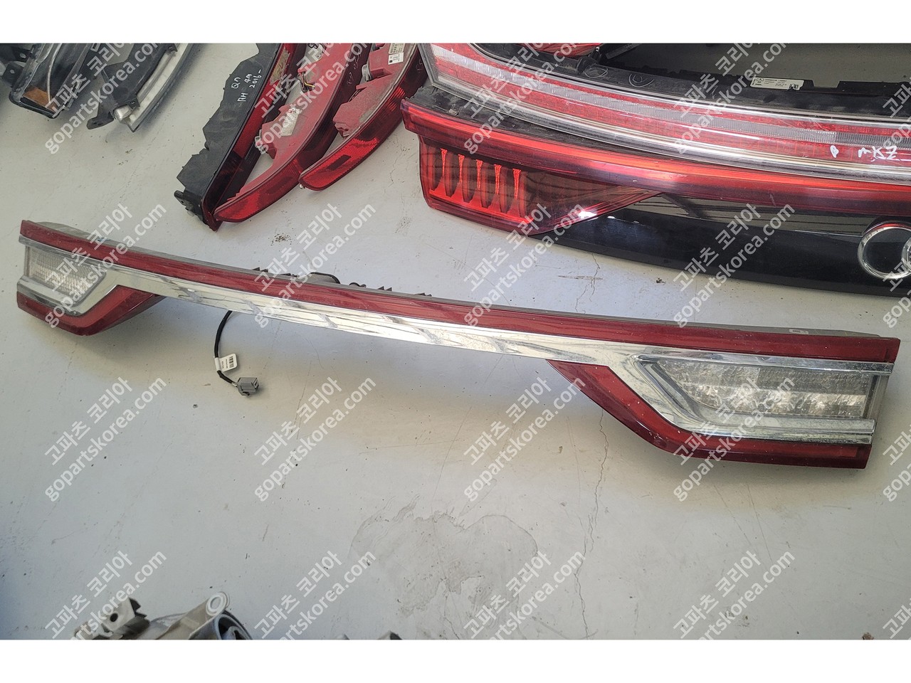 링컨 컨티넨탈 테일램프 중고