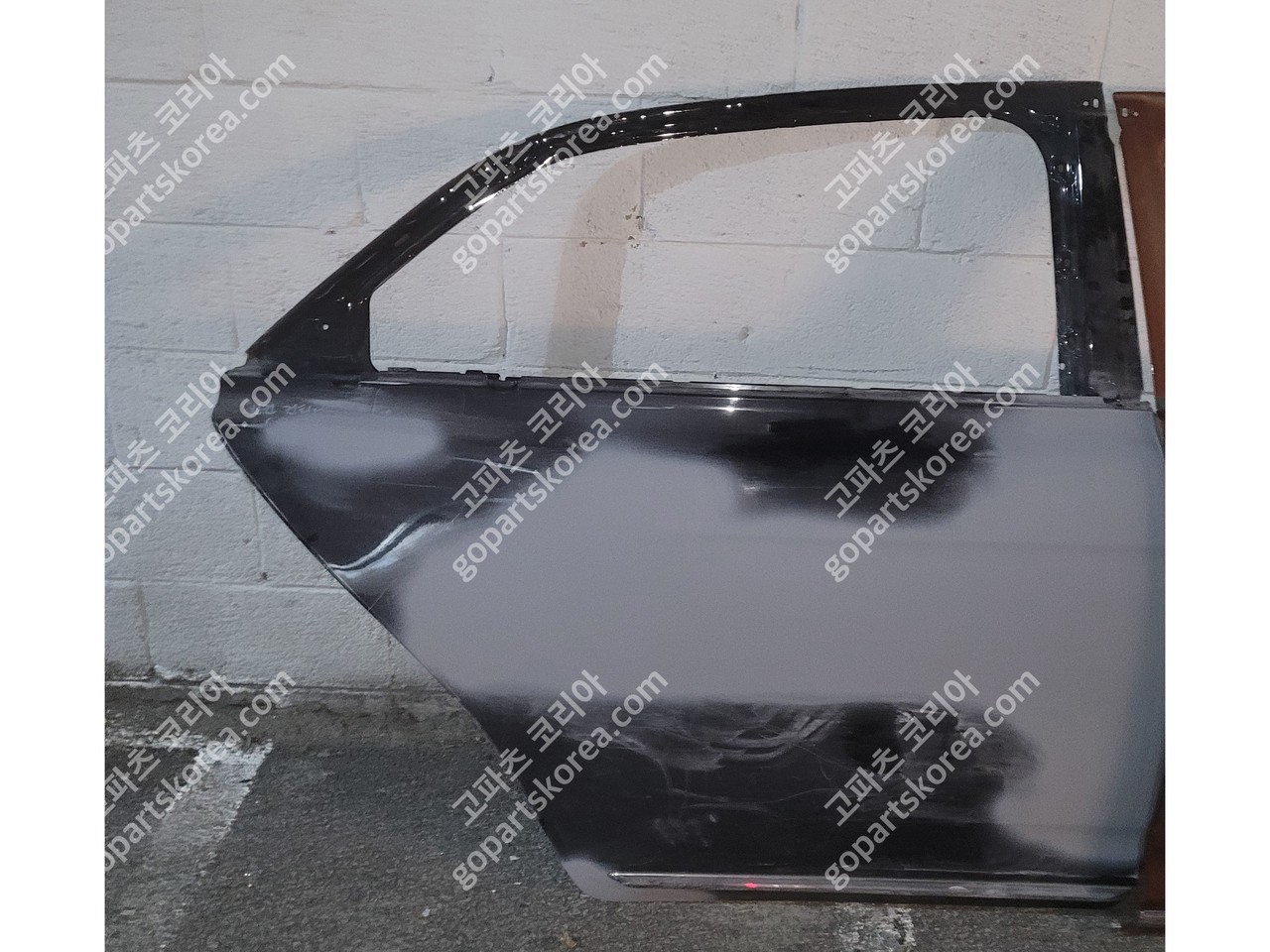 링컨 컨티넨탈 10세대 도어 조수석 뒷도어 사진 2