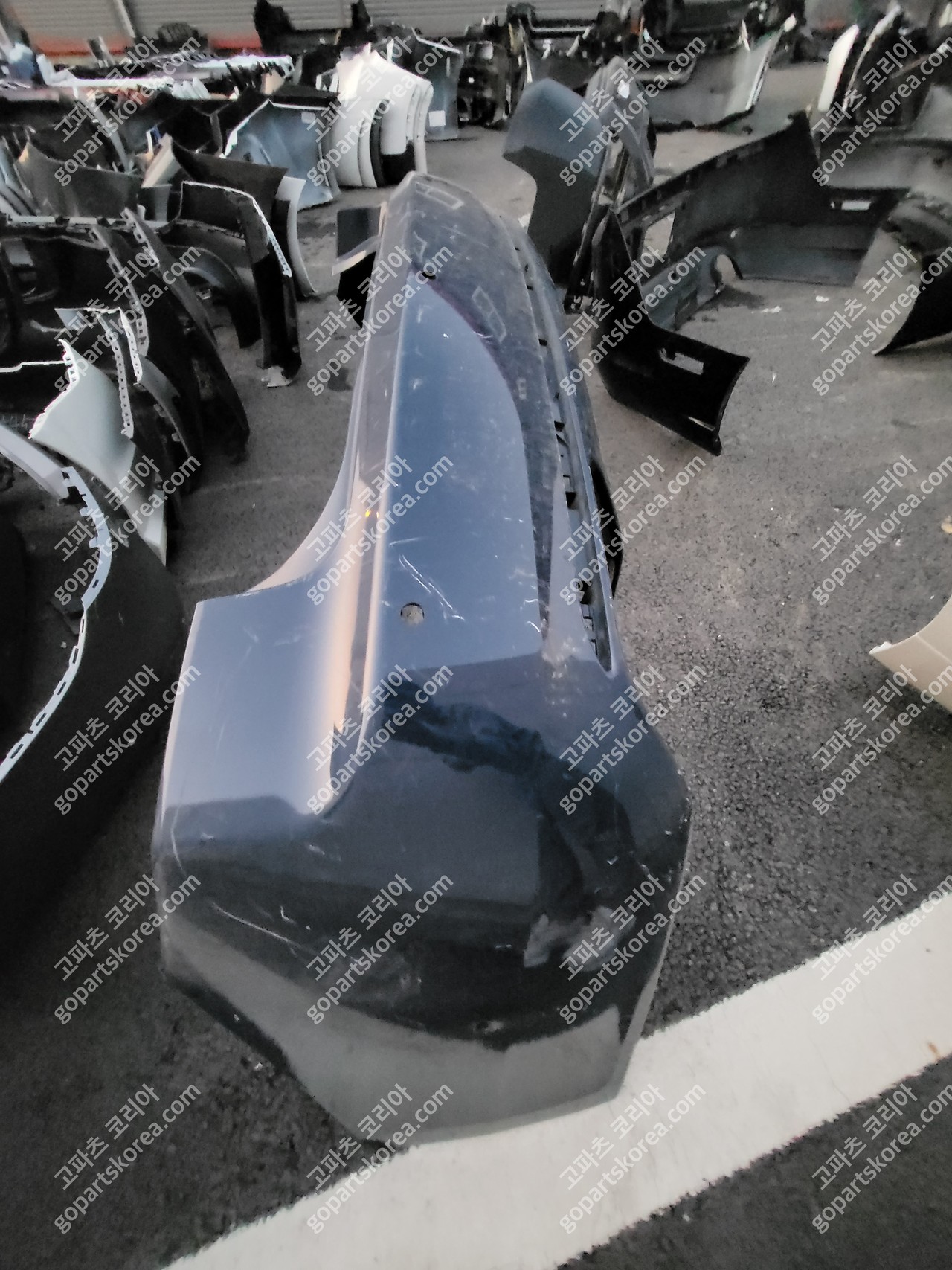 링컨 컨티넨탈 GT 뒷범퍼 사진 2