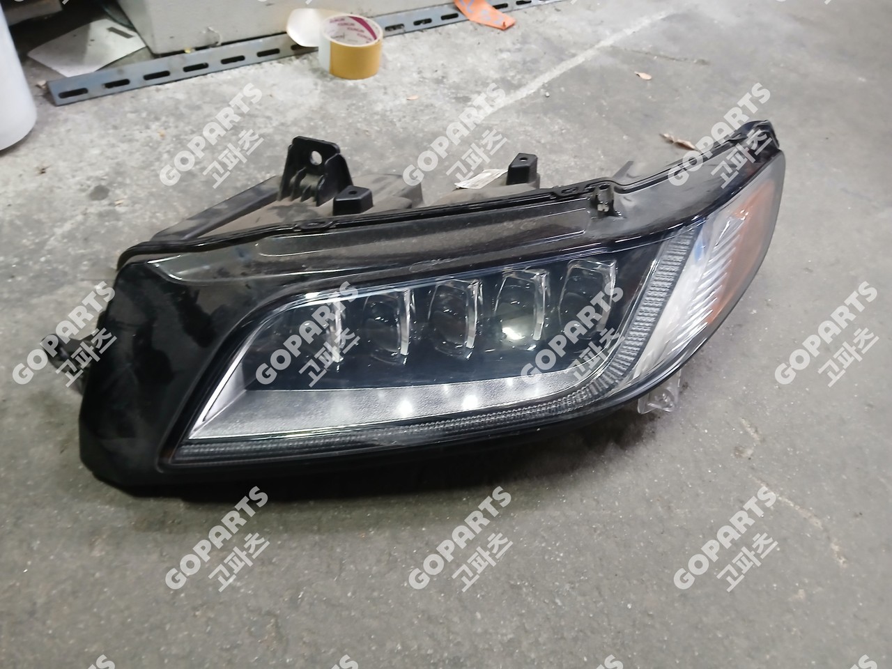 링컨 컨티넨탈 GT 10세대 운전석헤드라이트전조등운라이트 중고