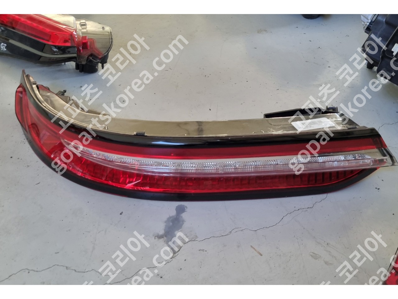 링컨 코세어 테일램프 운전석 중고