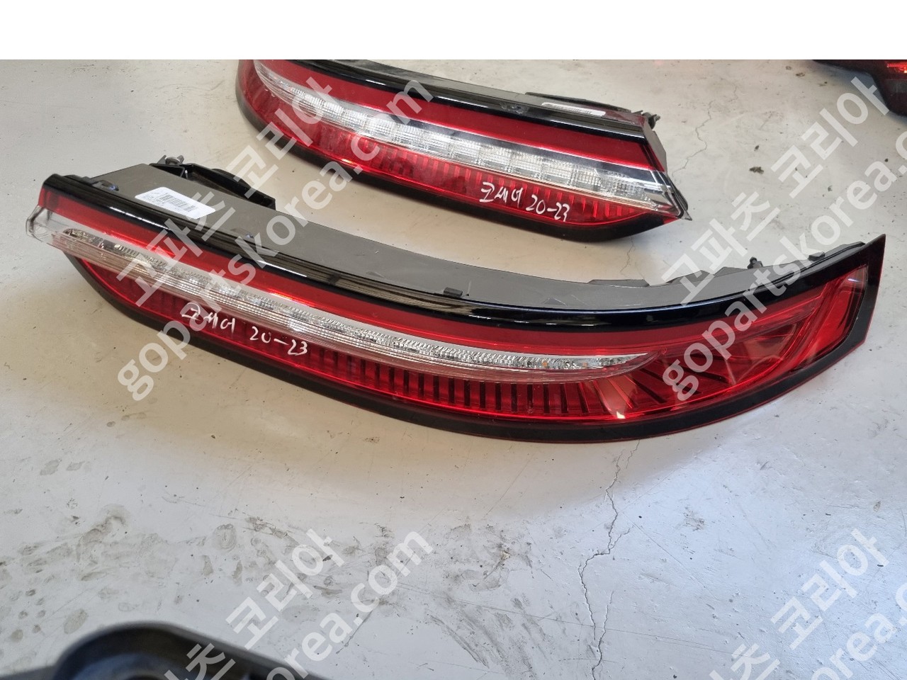 링컨 코세어 테일램프 조수석 중고