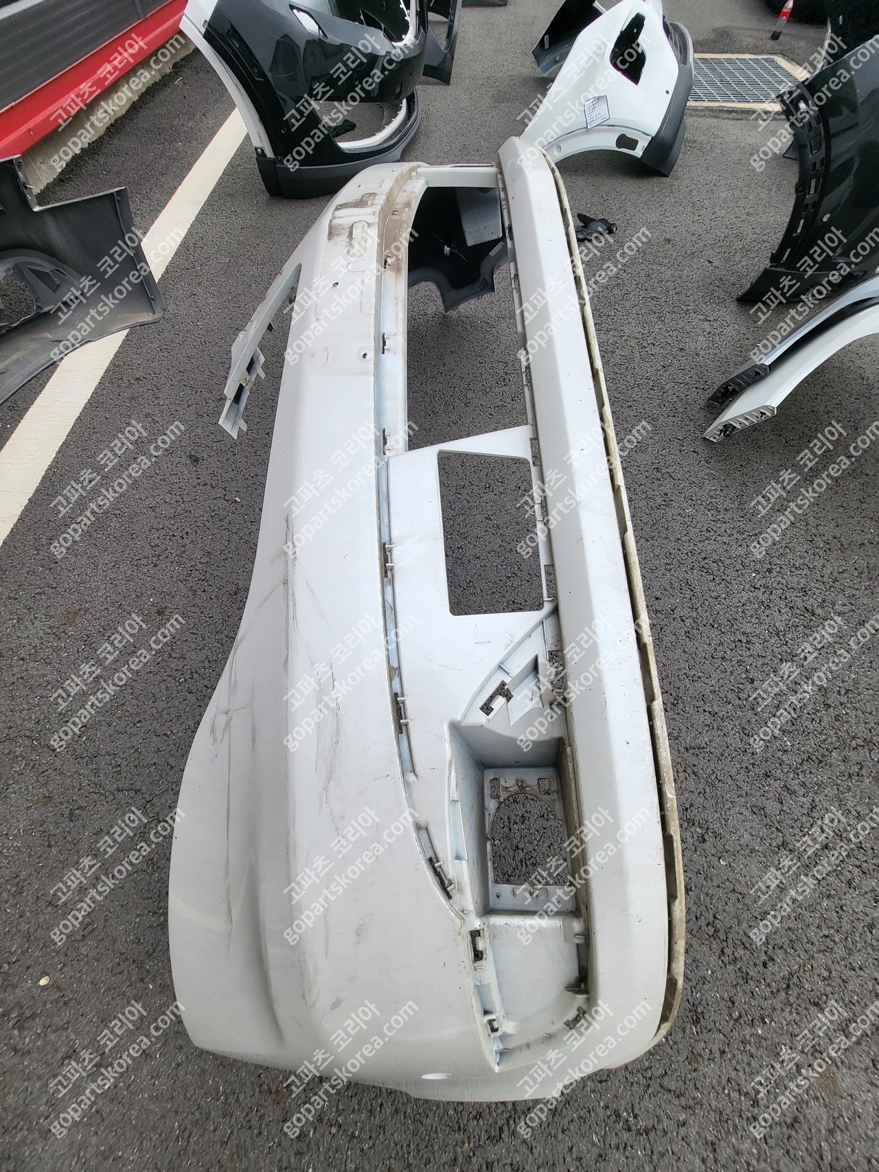 링컨 MKT 앞범퍼 사진 2