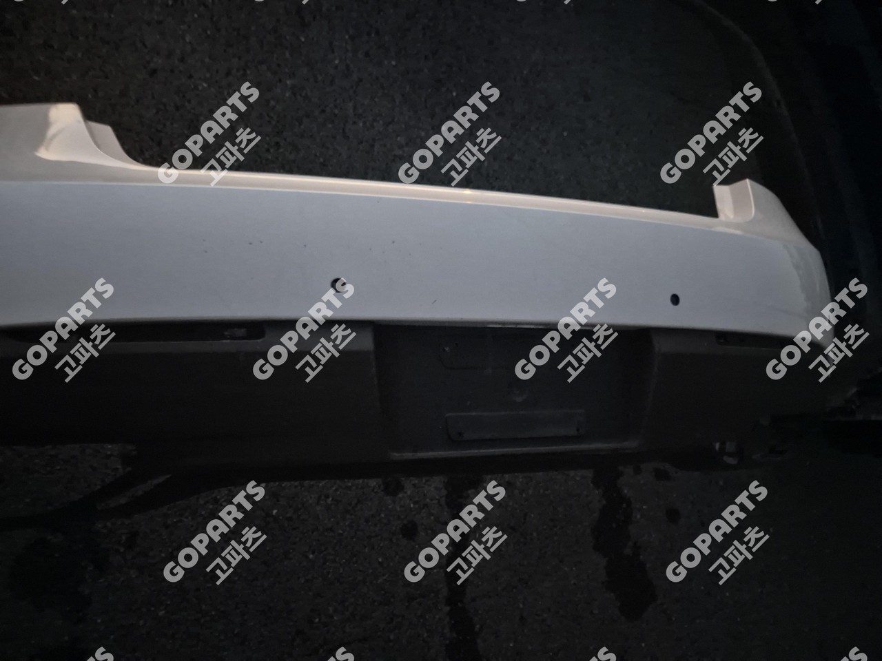 링컨 MKZ 뒷범퍼 상단 뒷범퍼 하단 사진 2