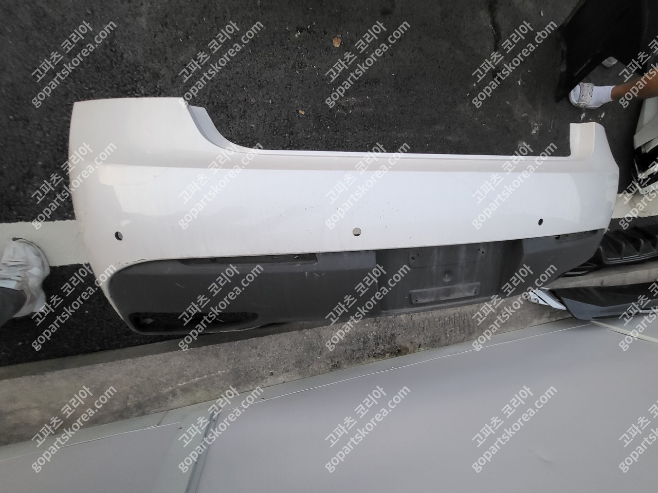 링컨 MKZ 2세대 후기 뒷범퍼 사진 5