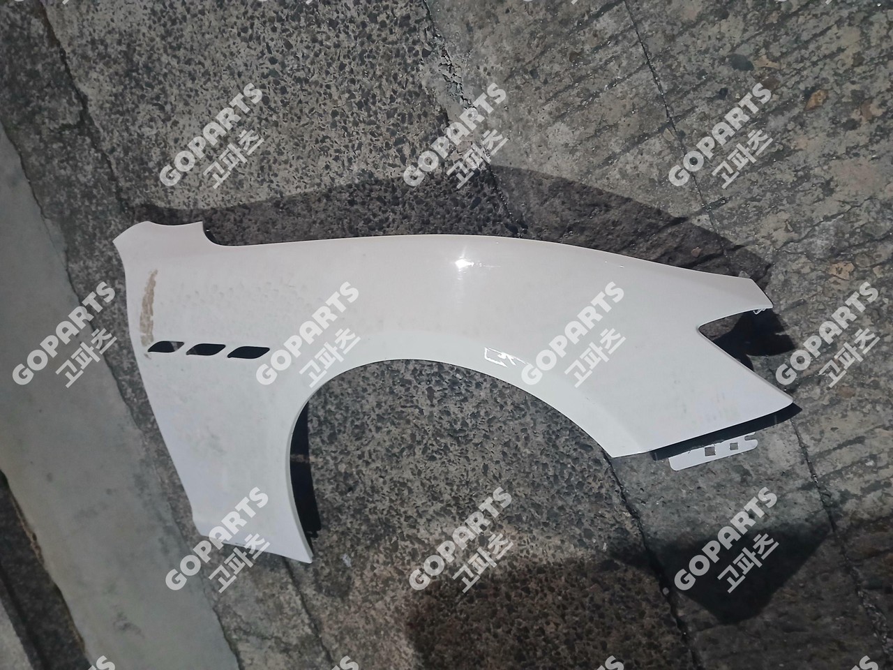 마세라티 기블리 2세대 M156 운전석앞휀더전휀더 중고