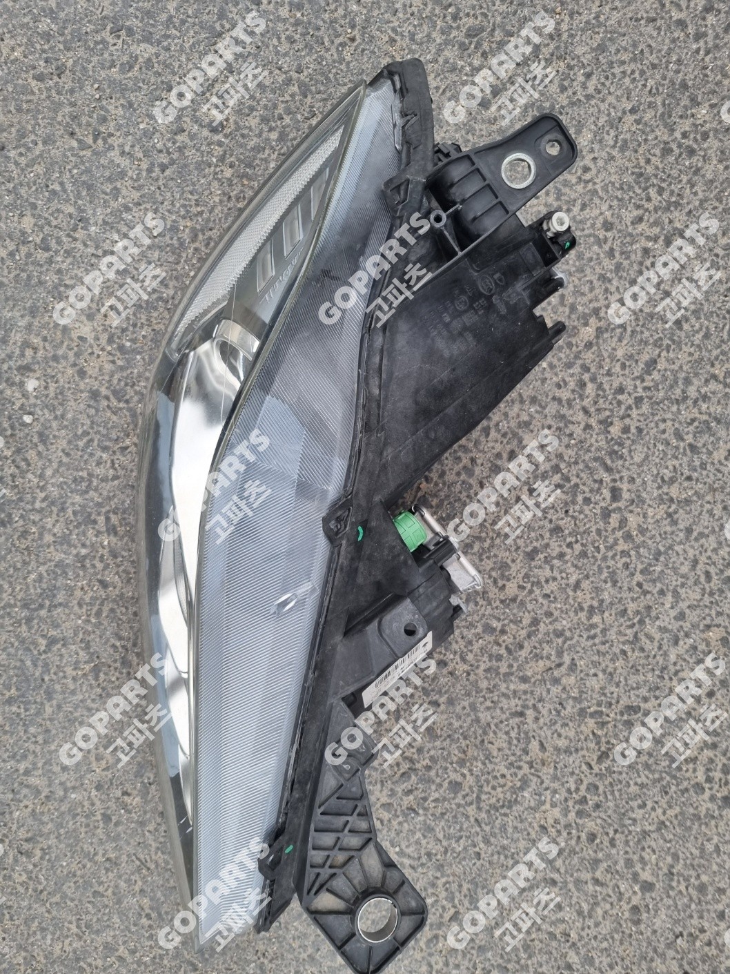 마세라티 기블리 3세대 전기 조수석제논헤드라이트 전조등 앗세이어셈블리 사진 2